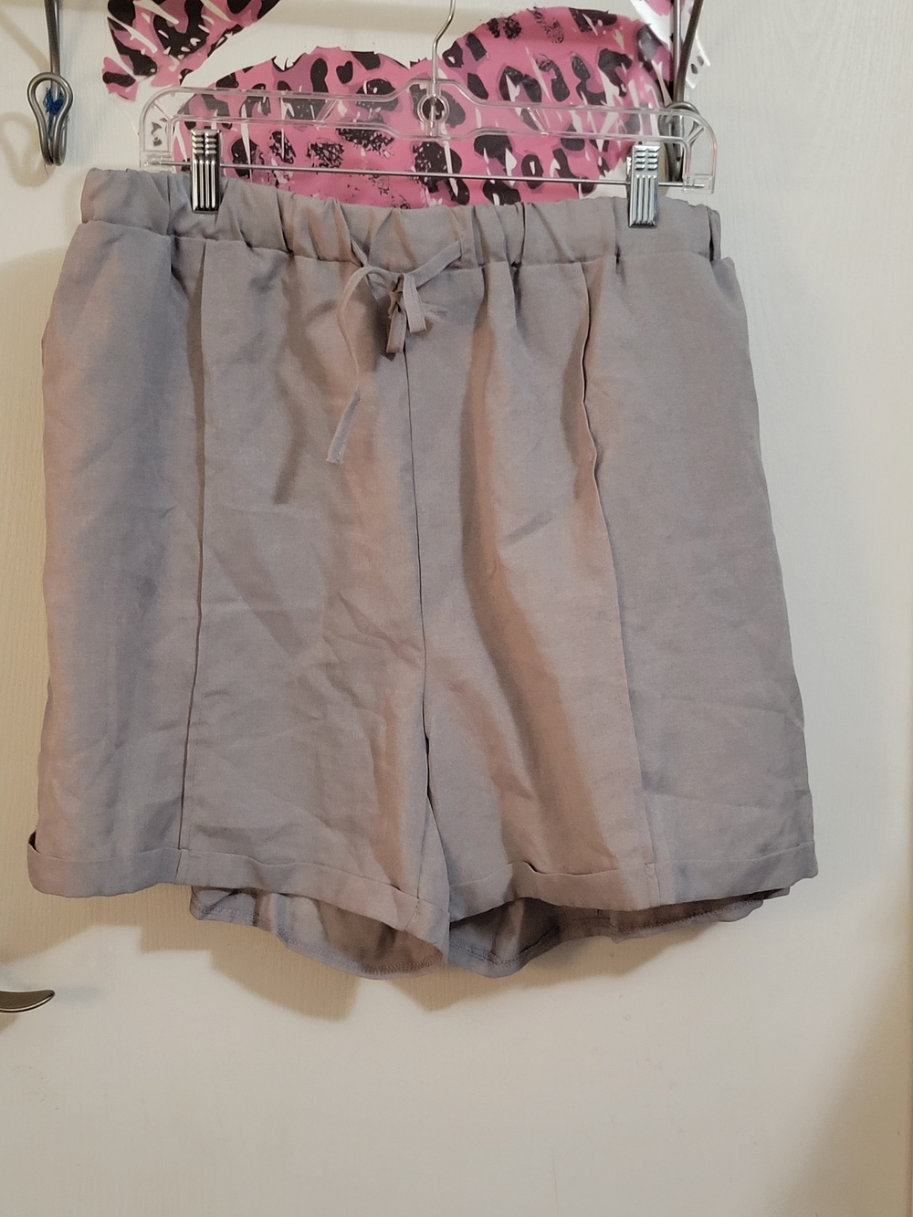 Light Gray Women's Drawstring Linen-Blend Shorts